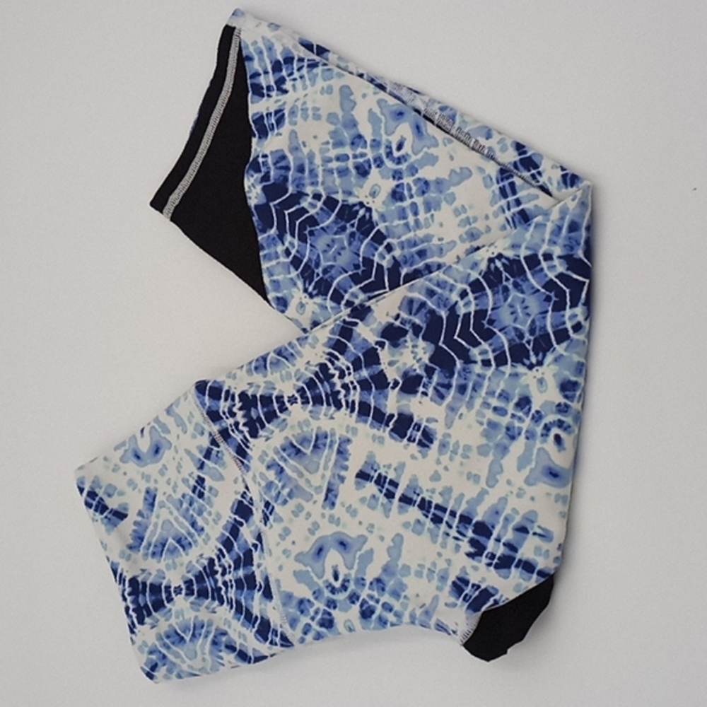 VSX Sport Knockout Capri Leggings Active Pants Black Blue Tiedye S